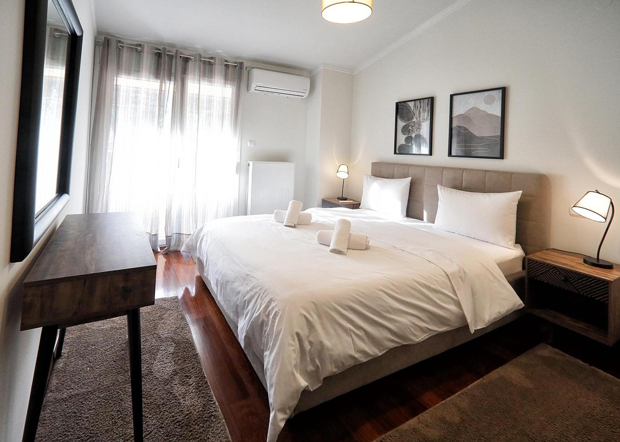 Swan Lake Front Apartment Kastoria Bagian luar foto